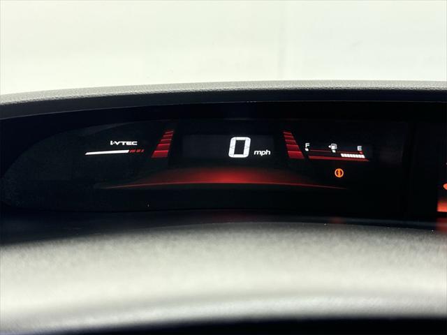 Photo of 2015 White Honda Civic