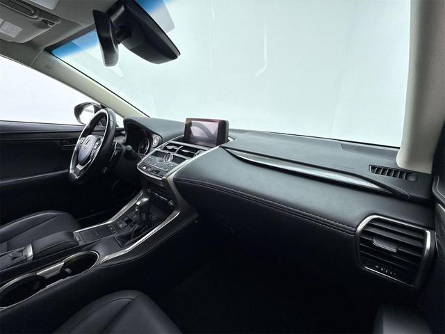 Photo of 2018 Autumn Shimmer Lexus NX 300