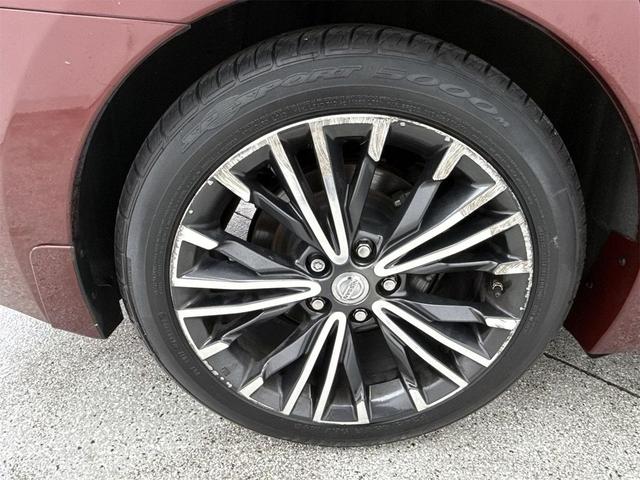Photo of 2017 Coulis Red Nissan Maxima