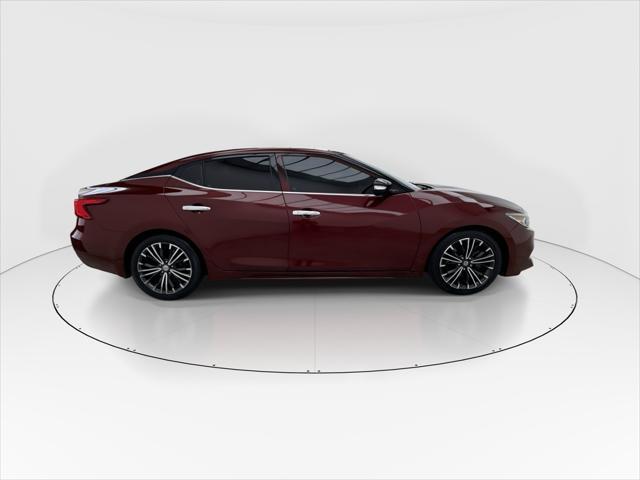 Photo of 2017 Coulis Red Nissan Maxima