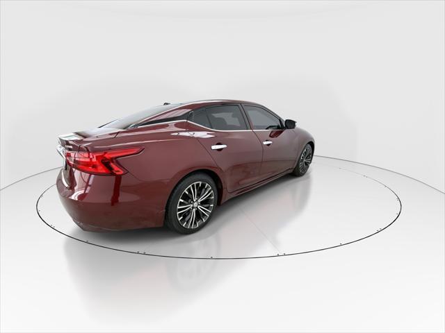 Photo of 2017 Coulis Red Nissan Maxima