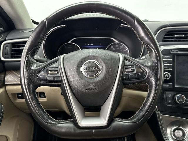 Photo of 2017 Coulis Red Nissan Maxima
