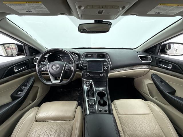 Photo of 2017 Coulis Red Nissan Maxima