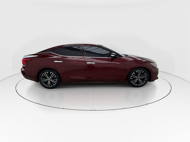 Photo of 2017 Coulis Red Nissan Maxima