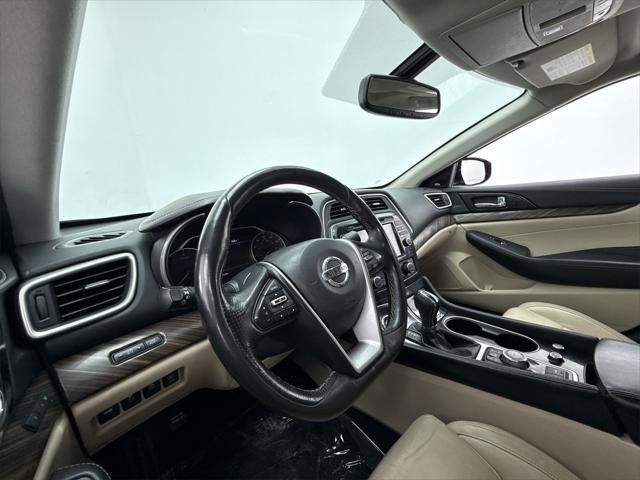 Photo of 2017 Coulis Red Nissan Maxima