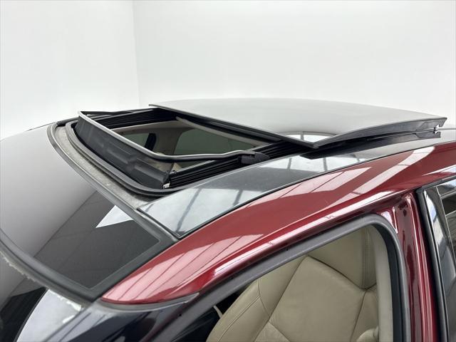Photo of 2017 Coulis Red Nissan Maxima