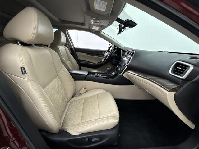Photo of 2017 Coulis Red Nissan Maxima