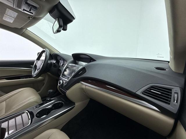 Photo of 2015 White Acura MDX
