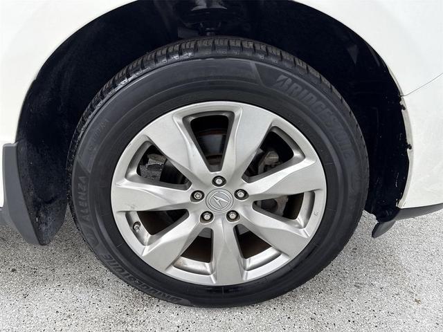 Photo of 2015 White Acura MDX