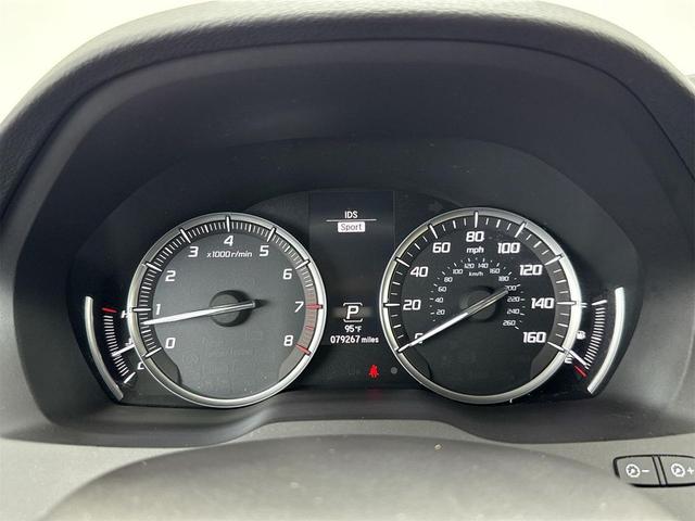 Photo of 2015 White Acura MDX