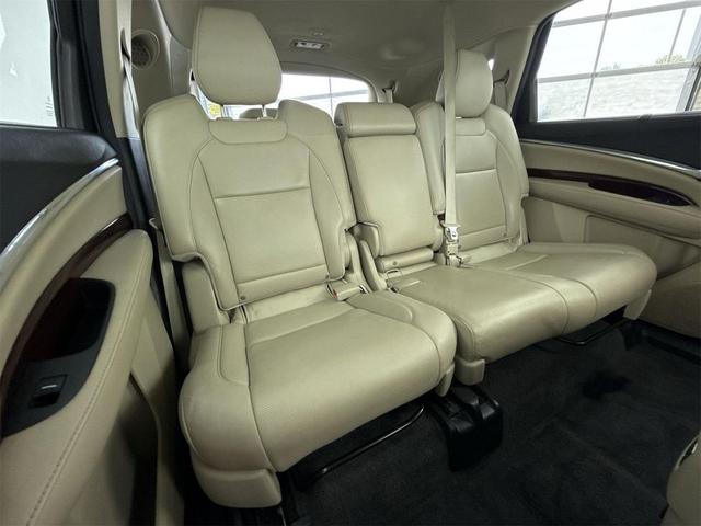 Photo of 2015 White Acura MDX