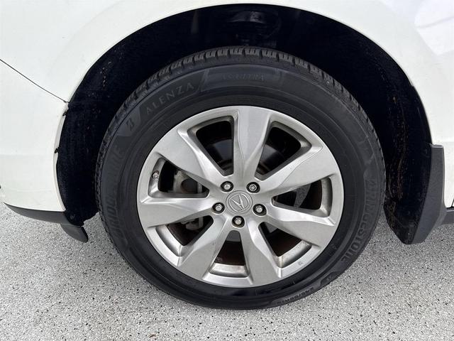 Photo of 2015 White Acura MDX