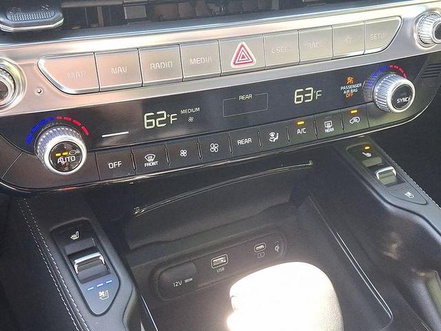 Photo of 2025 Wolf Gray Kia Telluride