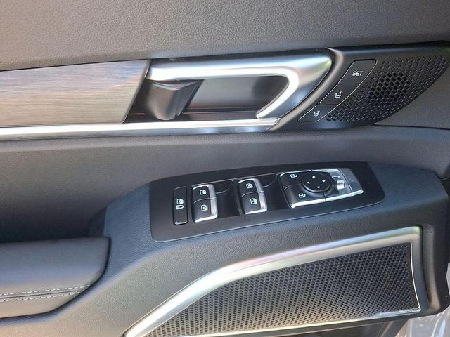 Photo of 2025 Wolf Gray Kia Telluride