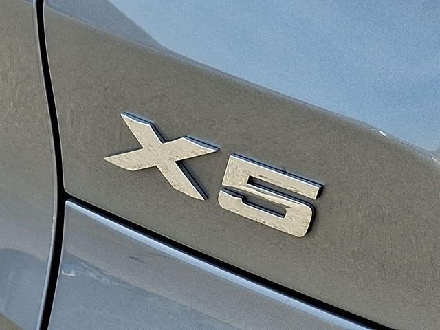 Photo of 2024 Skyscraper Gray Metallic BMW X5