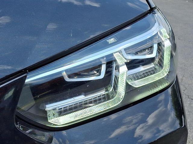 Photo of 2024 Black BMW X4