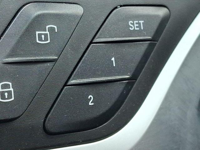 Photo of 2024 Black BMW X4