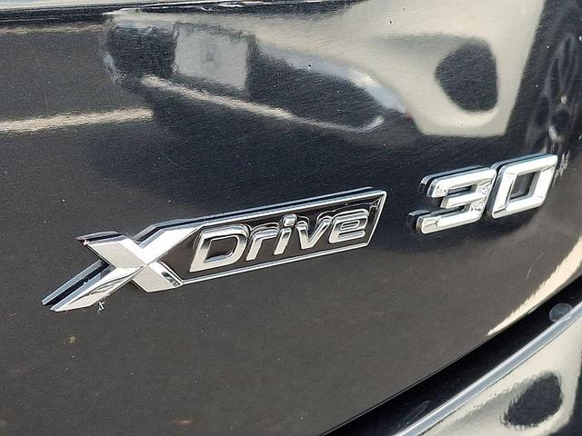 Photo of 2024 Black BMW X4