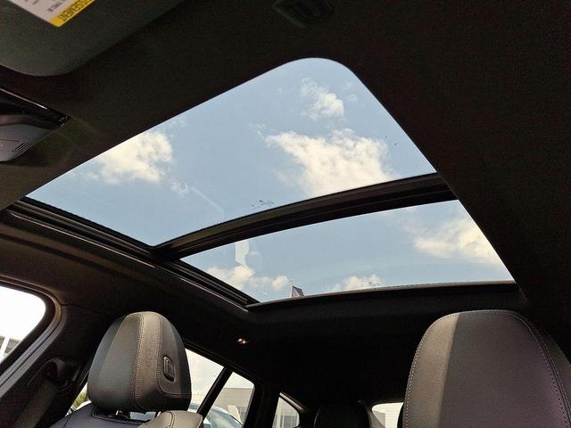 Photo of 2024 Black BMW X4