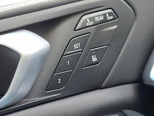 Photo of 2024 Black BMW X7