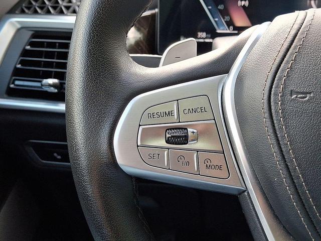 Photo of 2024 Black BMW X7