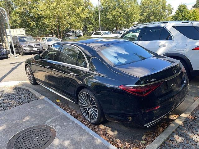 Photo of 2022 Black Mercedes-Benz S-Class