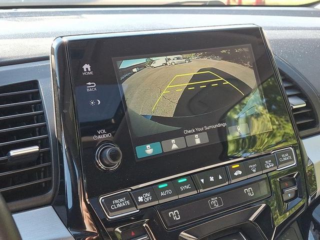Photo of 2019 Silver Metallic Honda Odyssey