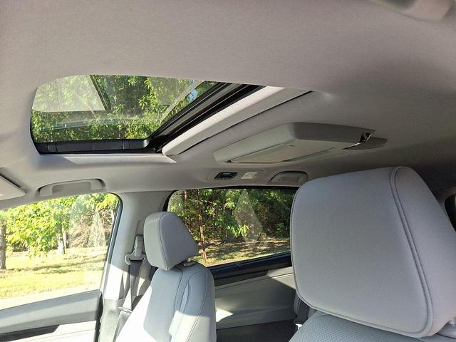Photo of 2019 Silver Metallic Honda Odyssey