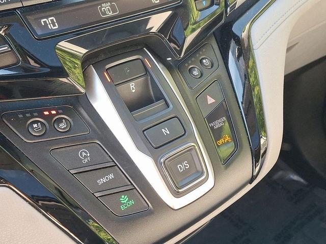 Photo of 2019 Silver Metallic Honda Odyssey