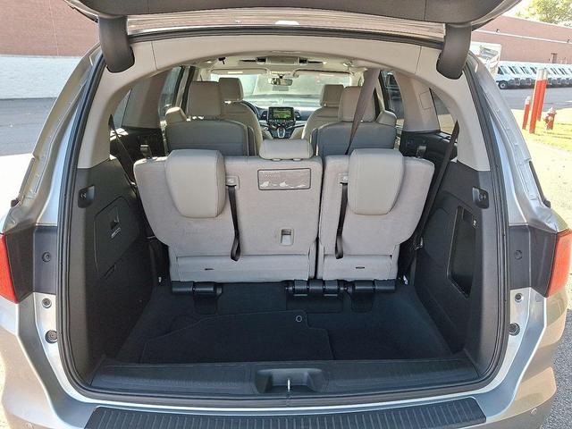 Photo of 2019 Silver Metallic Honda Odyssey