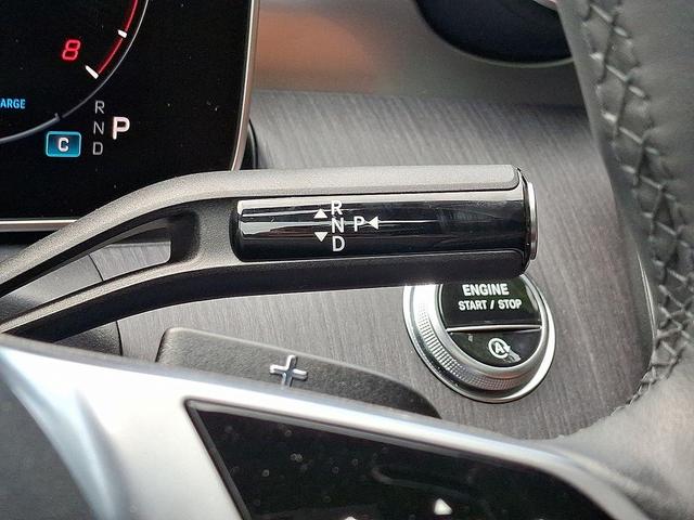 Photo of 2025 Polar White Mercedes-Benz C-Class