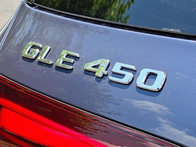Photo of 2025 Twilight Blue Metallic Mercedes-Benz GLE 450