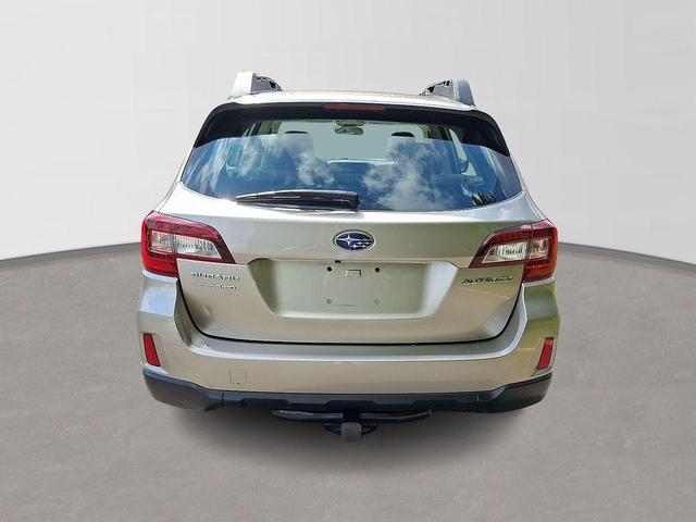 Photo of 2015 Tungsten Metallic Subaru Outback