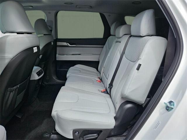 Photo of 2025 Hyper White Hyundai PALISADE