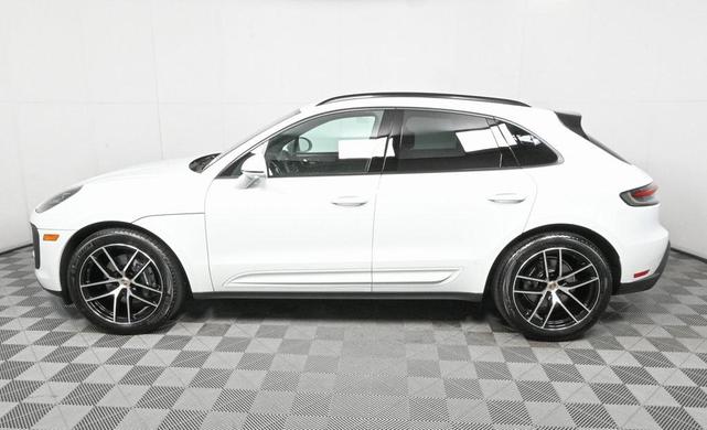 Photo of 2025 White Porsche Macan