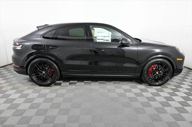 Photo of 2025 Porsche Cayenne