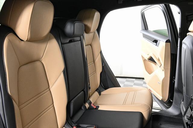 Photo of 2025 Porsche Cayenne
