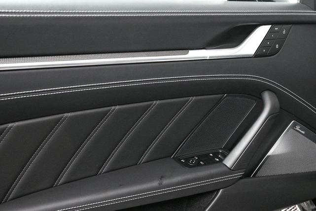 Photo of 2025 Jet Black Metallic Porsche 911