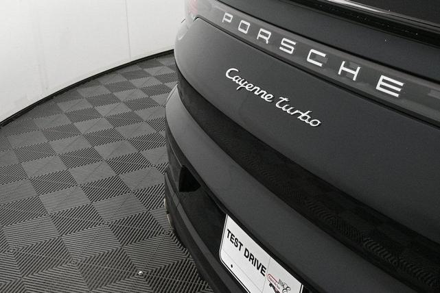 Photo of 2020 Moonlight Blue Porsche Cayenne