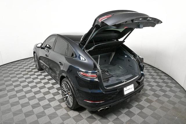 Photo of 2020 Moonlight Blue Porsche Cayenne