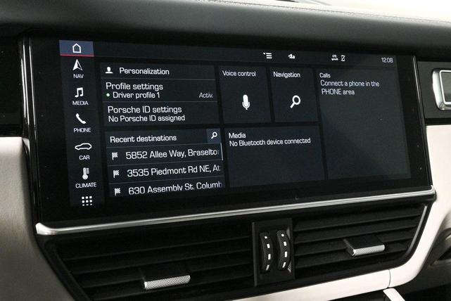 Photo of 2020 Moonlight Blue Porsche Cayenne