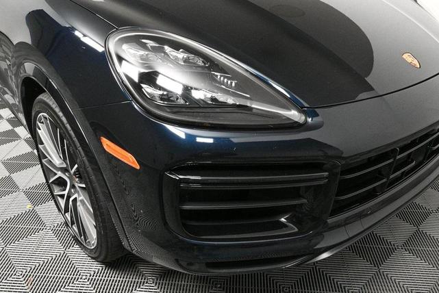 Photo of 2020 Moonlight Blue Porsche Cayenne