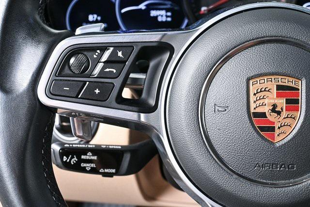 Photo of 2022 Black Porsche Cayenne