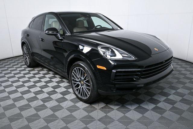 Photo of 2022 Black Porsche Cayenne
