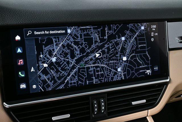 Photo of 2022 Black Porsche Cayenne