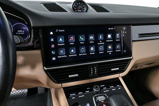 Photo of 2022 Black Porsche Cayenne