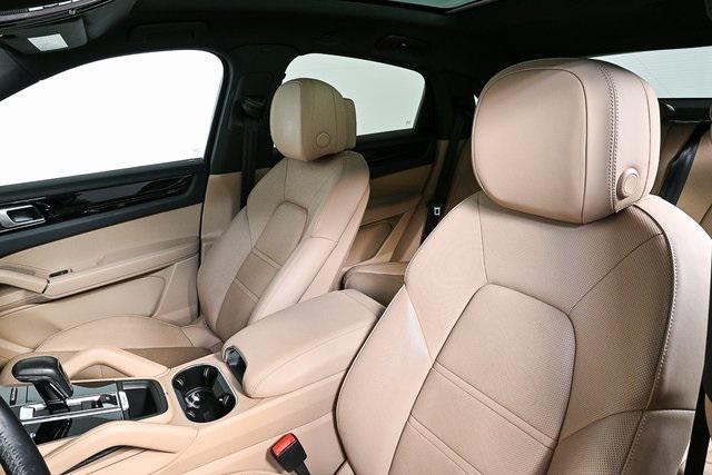 Photo of 2022 Black Porsche Cayenne