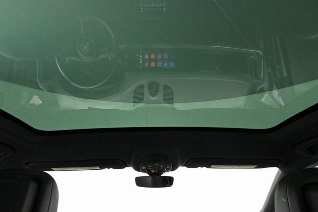 Photo of 2024 Arctic Grey Porsche Cayenne