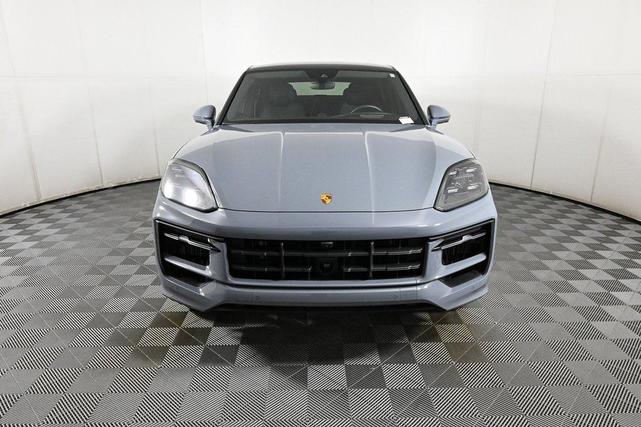Photo of 2024 Arctic Grey Porsche Cayenne