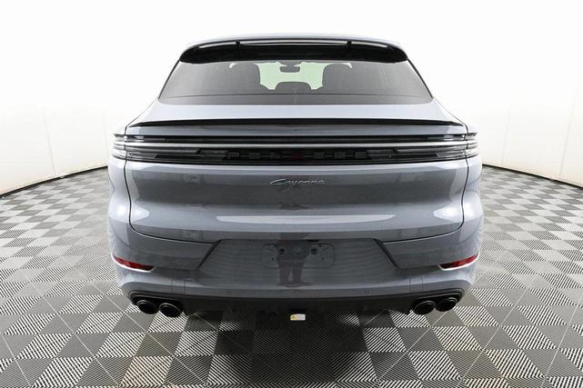 Photo of 2024 Arctic Grey Porsche Cayenne